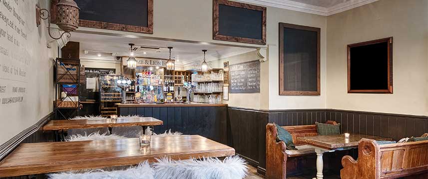 Lamb and Lion  Inn Bar